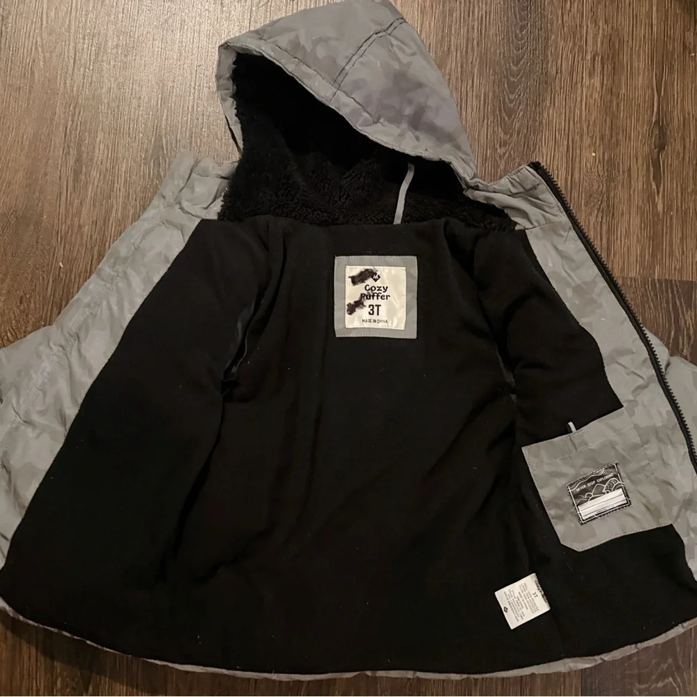 N/A stylish gray